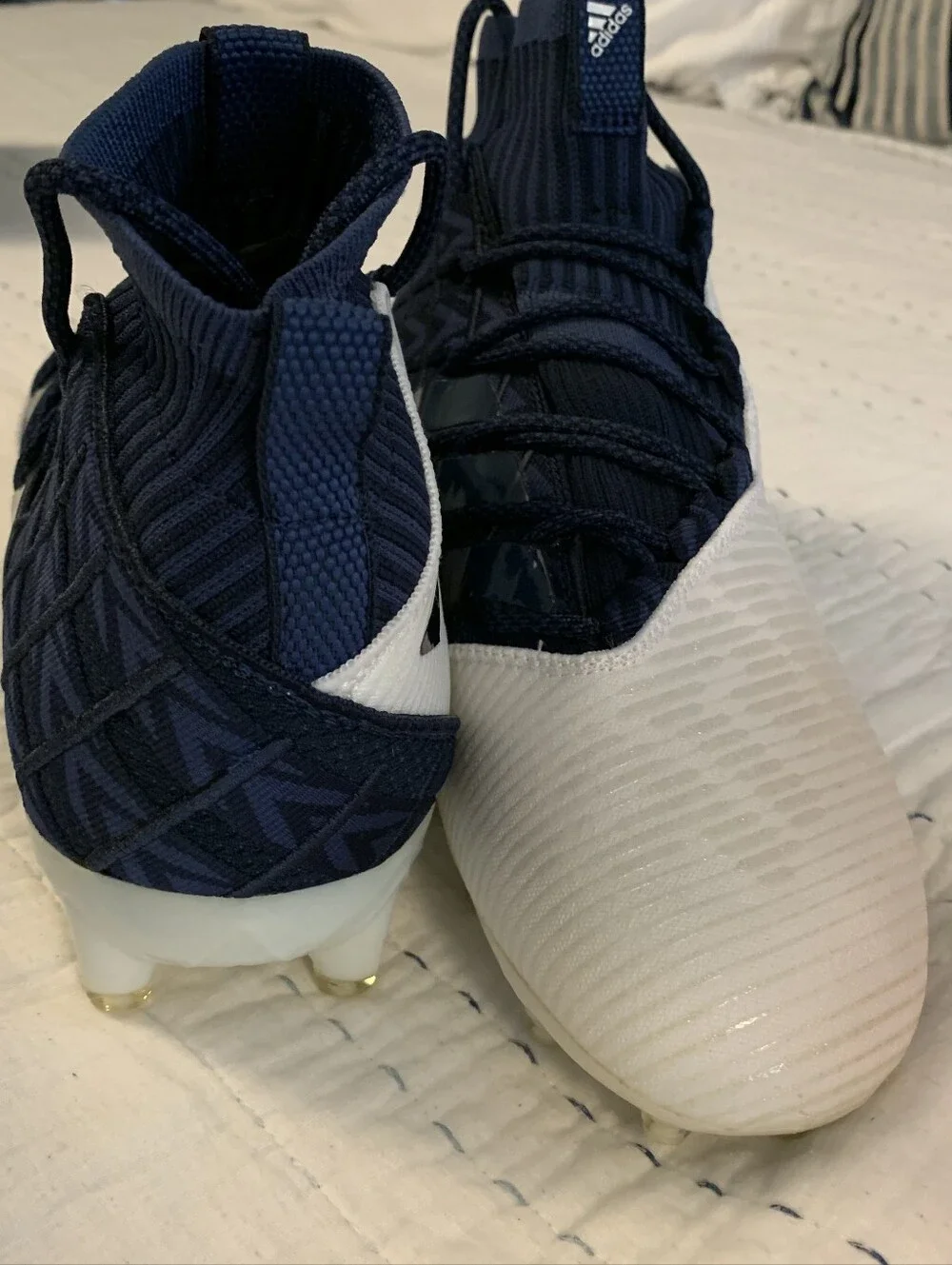 adidas Sm Freak Ultra Size 9.5 Navy and White High-Top Football Cleats